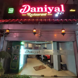 Daniyal Food & Cafe