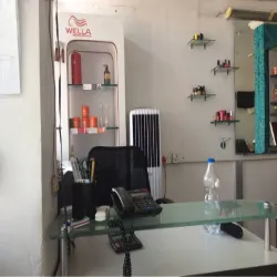 HAIFA MAKEOVER & BEOUTY SALON