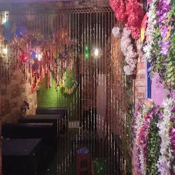Love lounge restaurant