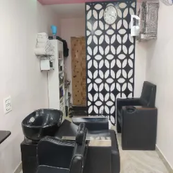 maha hairdresser