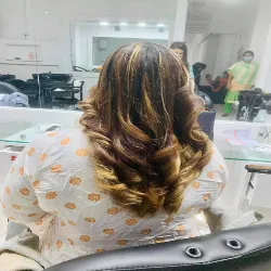 New Red Beauty Parlour
