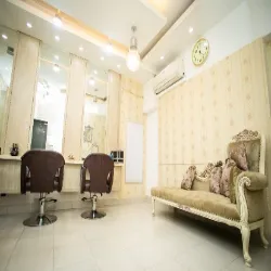 RED Beauty Studio & Salon