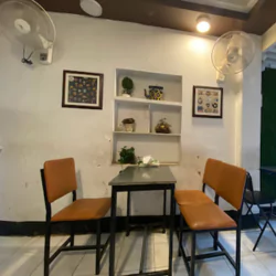 Shahi Hotel & Restaurant